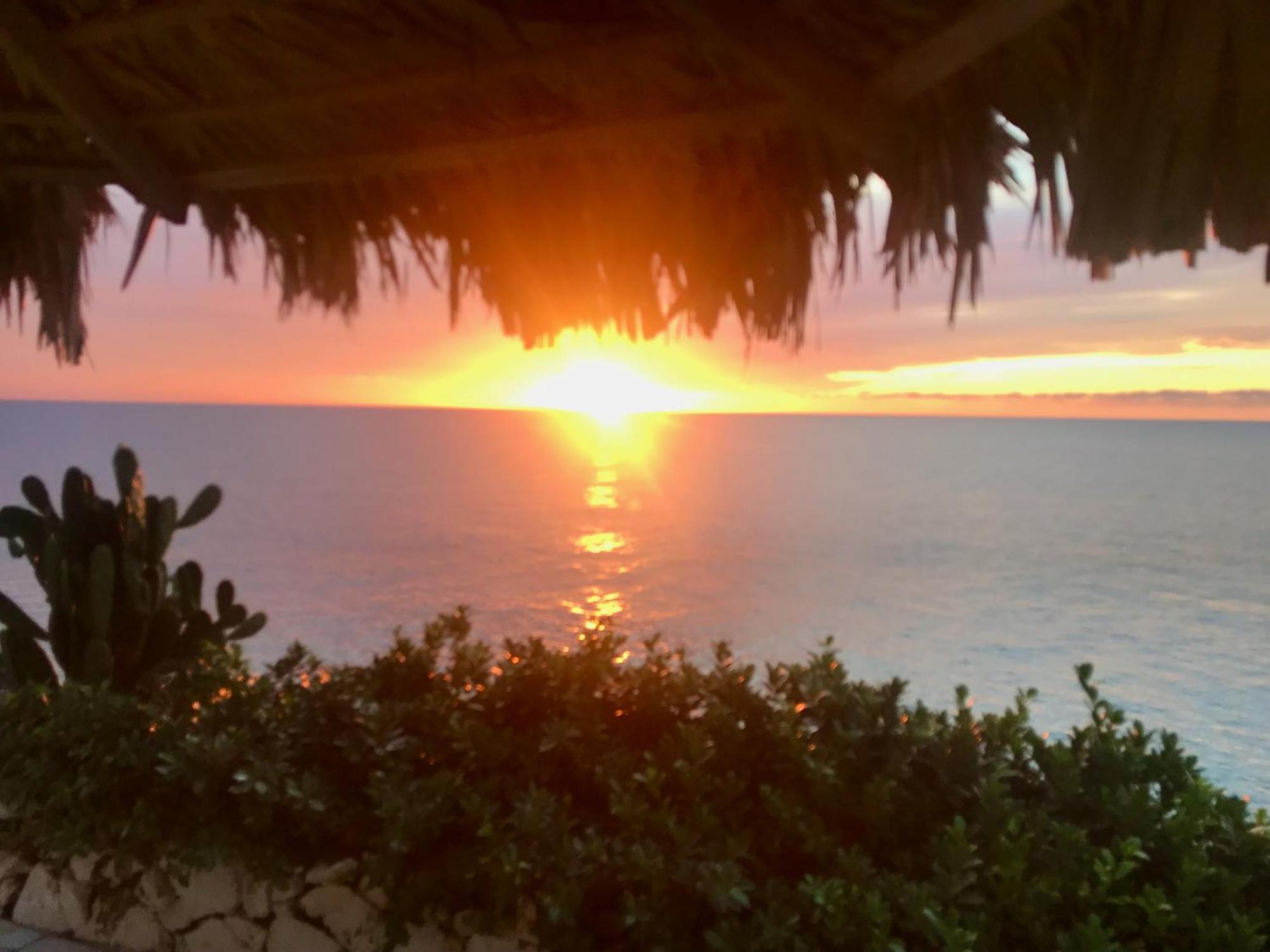 Stunning Ocean View Villa Negril Exteriör bild